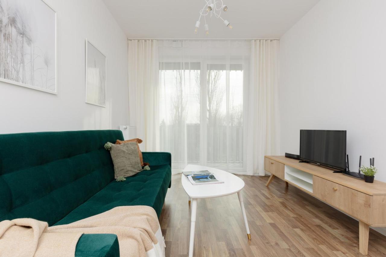 ורשה Stacja Wola Apartments With Parking By Noclegi Renters מראה חיצוני תמונה