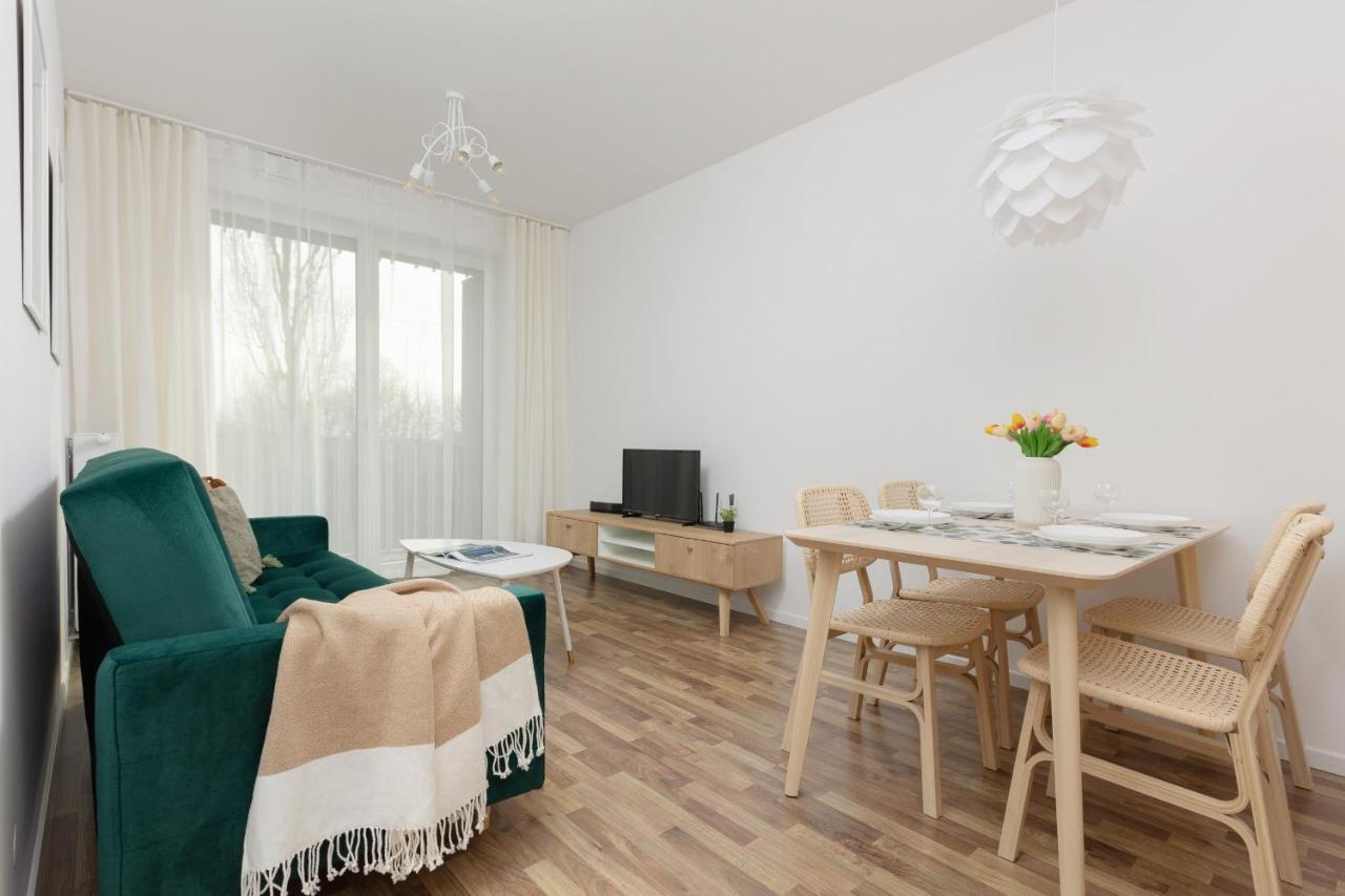 ורשה Stacja Wola Apartments With Parking By Noclegi Renters מראה חיצוני תמונה