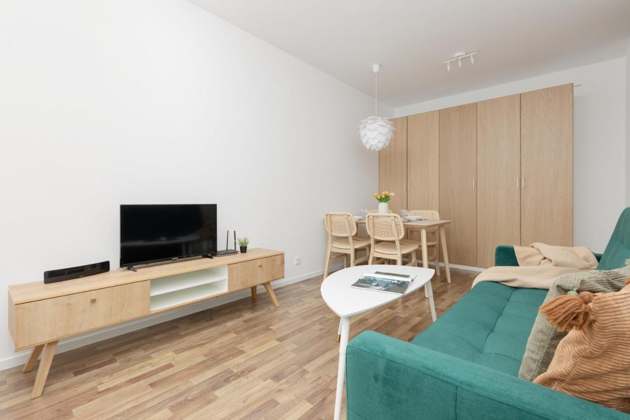 ורשה Stacja Wola Apartments With Parking By Noclegi Renters מראה חיצוני תמונה