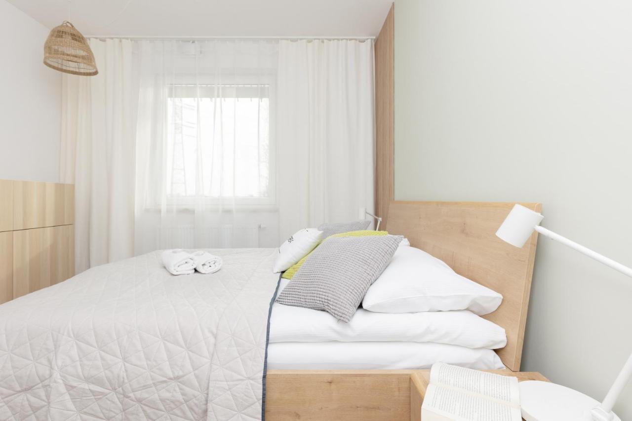 ורשה Stacja Wola Apartments With Parking By Noclegi Renters מראה חיצוני תמונה