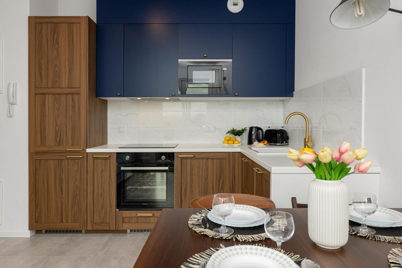 ורשה Stacja Wola Apartments With Parking By Noclegi Renters מראה חיצוני תמונה