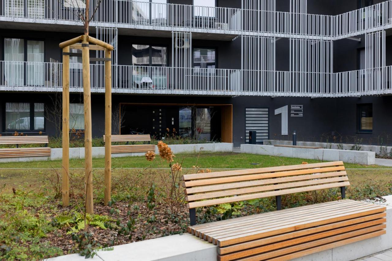 ורשה Stacja Wola Apartments With Parking By Noclegi Renters מראה חיצוני תמונה