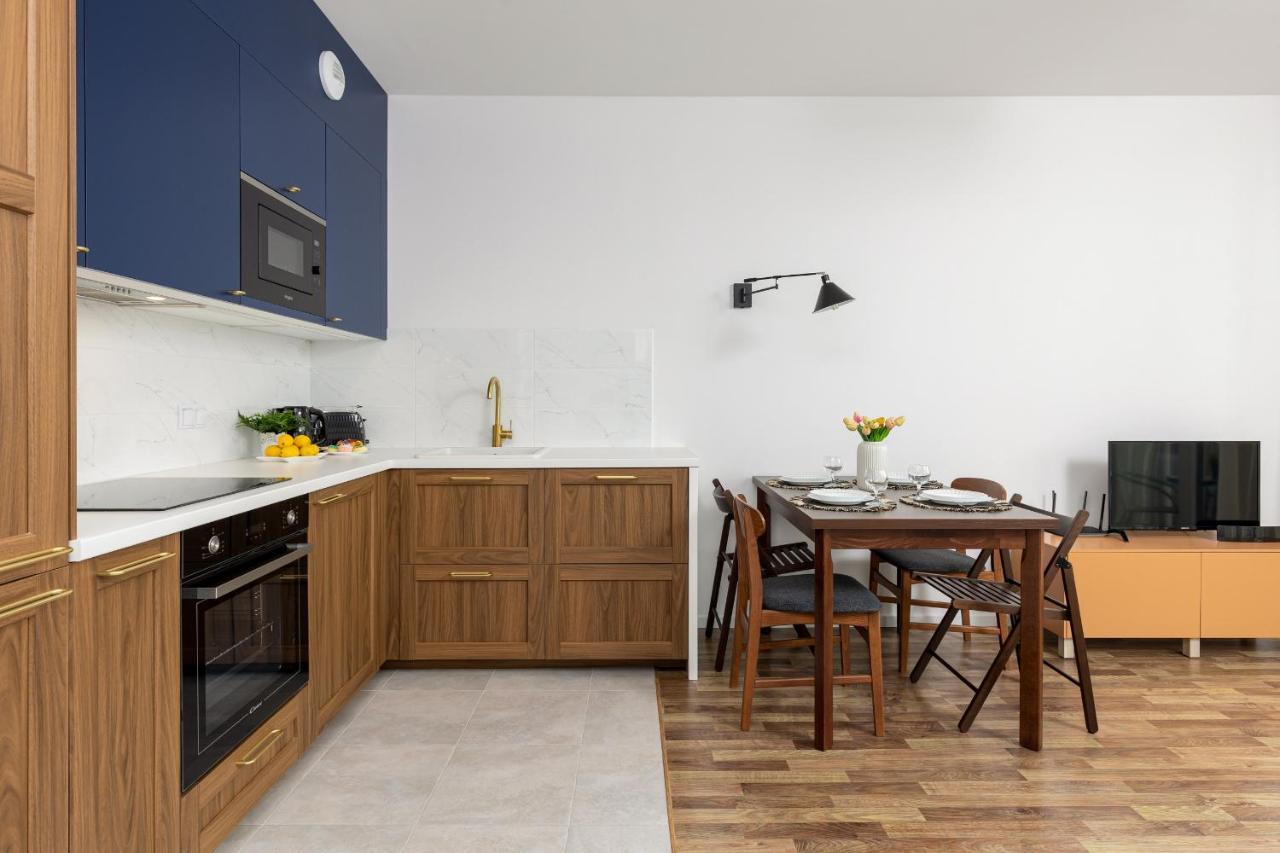 ורשה Stacja Wola Apartments With Parking By Noclegi Renters מראה חיצוני תמונה